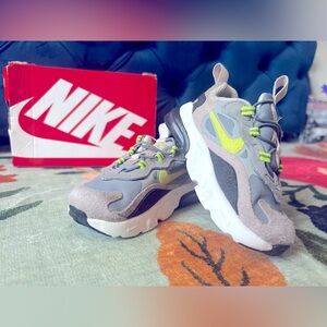 Nike Air Max 270 RT React Toddler Sneaker Grey Lemon Bungee Laces Size 6 EUC